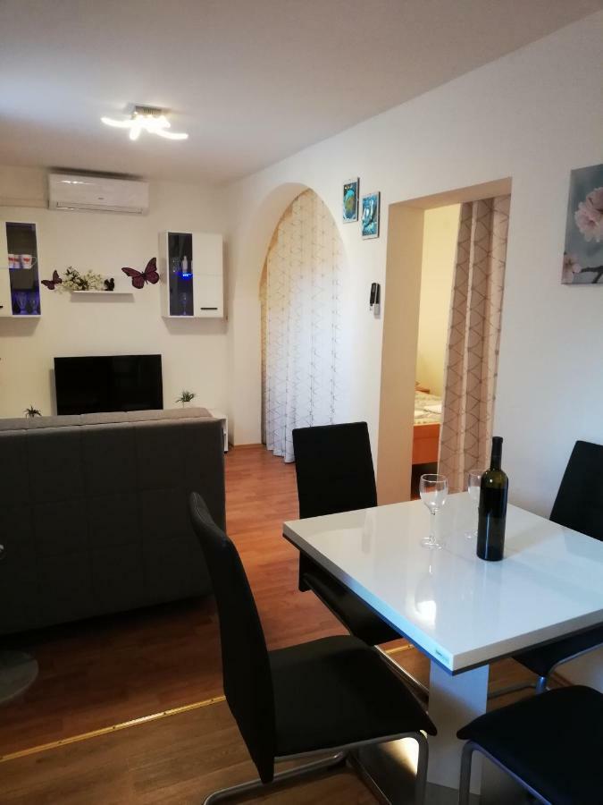 Apartment Zdravko Štinjan Eksteriør bilde
